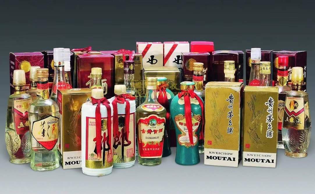 察哈尔右翼中名酒回收